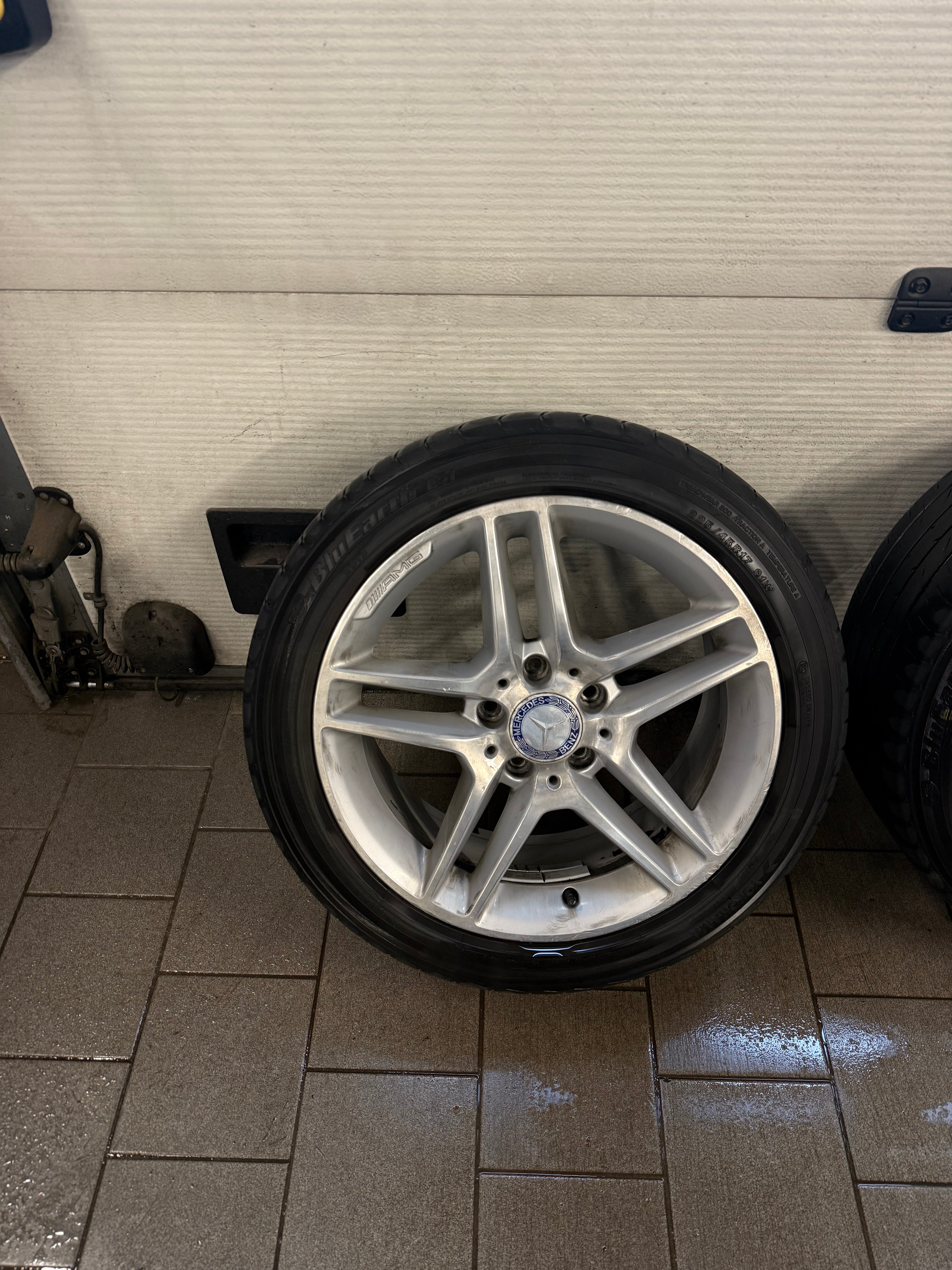 17” VANTEET KESÄRENKAILLA